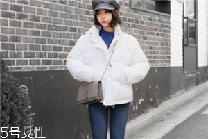 白色面包服配什么鞋？各種風(fēng)格隨意切換