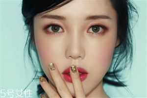 pony新年妝怎么畫？清新自然的新年妝