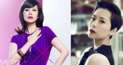方形臉適合什么發(fā)型？卷曲長(zhǎng)發(fā)柔和臉部輪廓