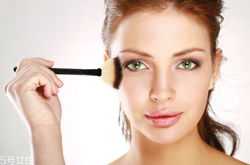 國(guó)產(chǎn)化妝品哪個(gè)牌子好？性價(jià)比和口碑都很好的化妝品