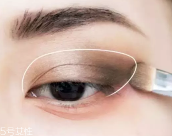 過年涂什么口紅？這些唇色讓親屬夸你好看