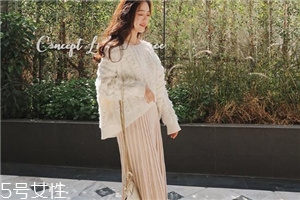 毛衣搭配什么裙子好看？優(yōu)雅迷人過新年