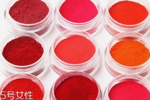 口紅粉怎么用？口紅色粉手工diy