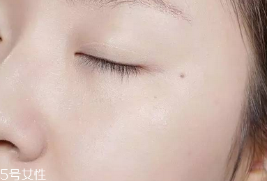 clio產(chǎn)品哪些值得推薦？快速打造自然妝容