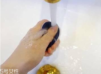 新買的氣墊粉撲要洗嗎？用久了一定要清洗