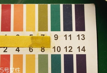 雅詩(shī)蘭黛晶透沁白精華怎么樣？一起來(lái)看看評(píng)測(cè)