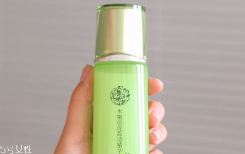 爽膚水有沉淀能用嗎？