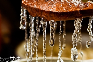 雪燕和銀耳哪個好？其實(shí)可以一起食用