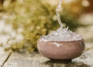 雪燕和銀耳哪個(gè)好？其實(shí)可以一起食用