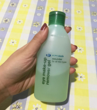 英國BOOTS小黃瓜卸妝水怎么用？干手干臉使用