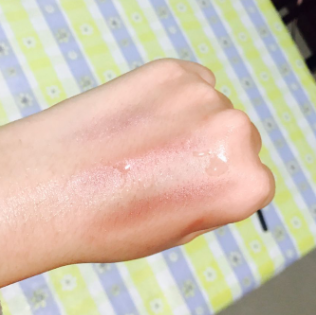 KATE眼影飛粉嗎？持久不飛粉