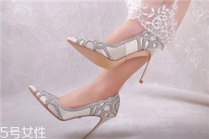 badgley mischka鞋子在哪買？美到挪不開眼的藝術(shù)品