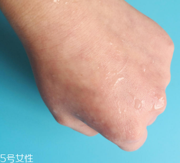 rosette去角質(zhì)凝膠怎么樣？真正的去角質(zhì)產(chǎn)品