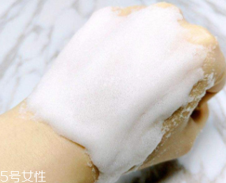 蘇秘泡泡面膜多久一次？每周一兩次