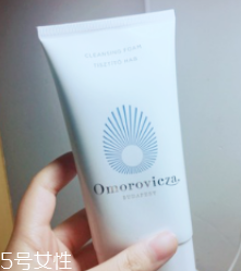 omorovicza薄荷潔面膏適合什么膚質(zhì)？干皮最適合