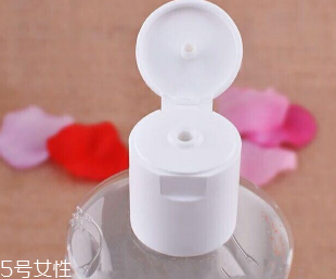 雅漾卸妝水敏感肌能用嗎？敏感肌慎用