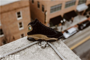運動鞋鞋邊破了怎么辦？巧妙修補(bǔ)不浪費