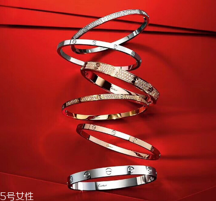 卡地亞手鐲會(huì)有劃痕嗎？一生摯愛的象征