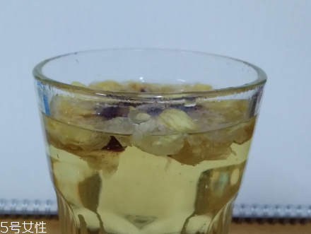 秋葵花怎樣曬干？自然風(fēng)干最佳