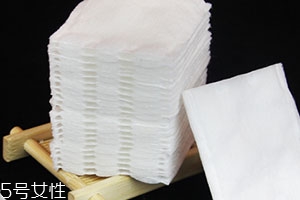乳液要用化妝棉擦嗎？涂乳液用化妝棉效果好