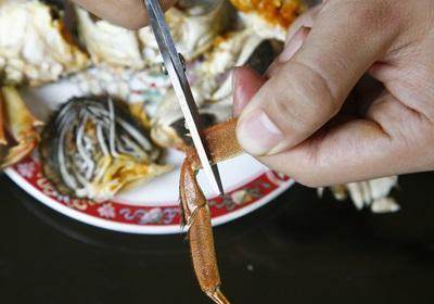 陽澄湖大閘蟹怎么吃？食陽澄湖大閘蟹注意事項(xiàng)