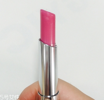 迪奧005和004哪個好看？
