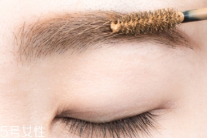 染眉膏可以保持多久？防水染眉膏一天不脫妝