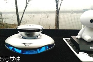 汽車香水座怎么加香水？用滴管注入原瓶