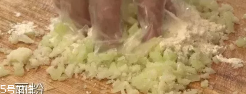 吃花菜可以減肥嗎？熱量低適合減肥時吃