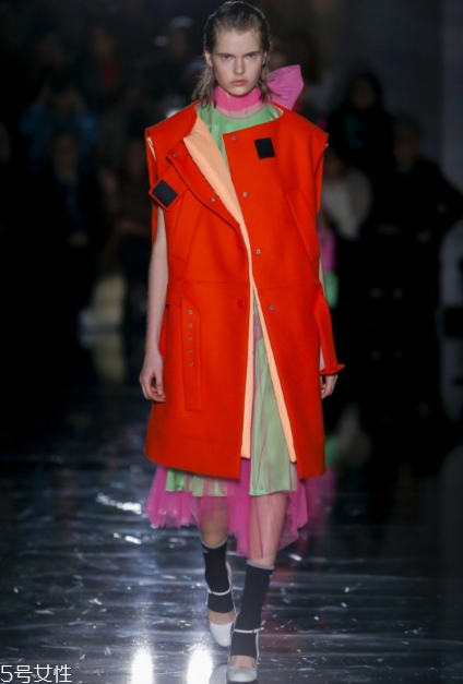 prada2018秋冬系列好看嗎_款式有哪些？
