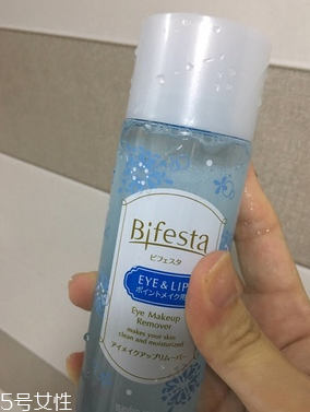 曼丹卸妝液泡沫不消怎么回事？正常現(xiàn)象