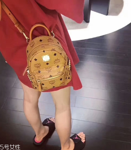 mcm是韓國還是德國的？辨識度超高的雙肩包品牌