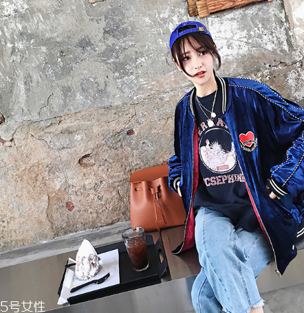 牛仔褲怎么分男女？輕松辨別化解尷尬