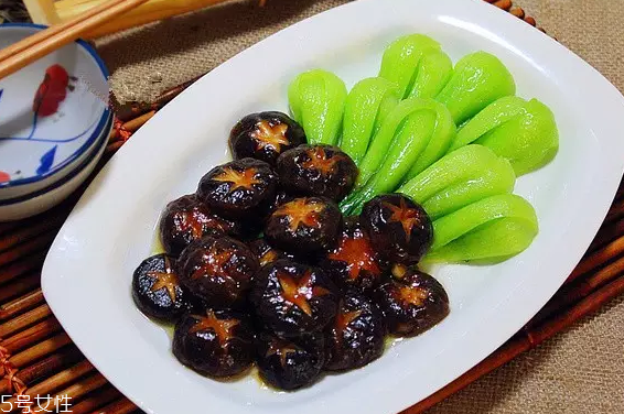 油菜怎么炒不苦？焯水能去掉苦味