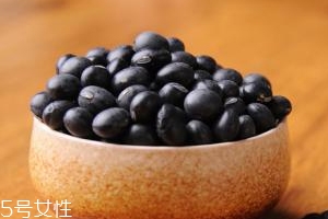 黑豆怎么吃不上火？黑豆汁喝了不上火