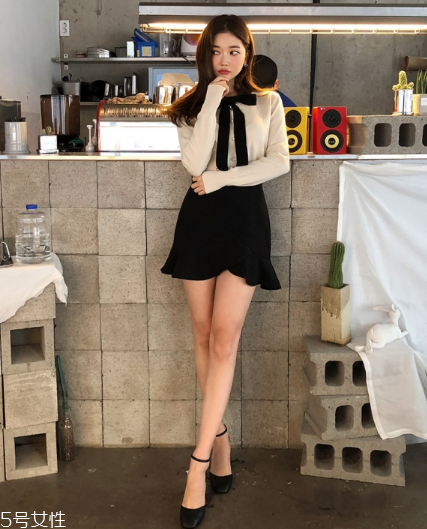 米色毛衣怎么搭配？打造氣質(zhì)女神范兒