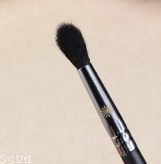 鼻影刷怎么清洗？3個(gè)步驟讓鼻影刷煥然一新