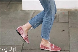 春天穿什么款式平底鞋好看？街拍達(dá)人都在穿這三雙