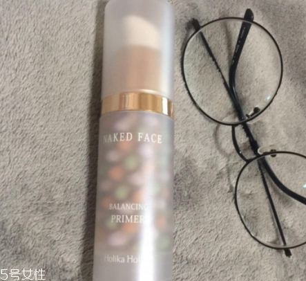 holika隔離霜好用嗎？性價(jià)比極高的干皮隔離霜
