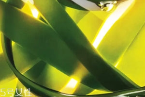 曲酸可以白天用嗎？曲酸可以和vc一起用嗎