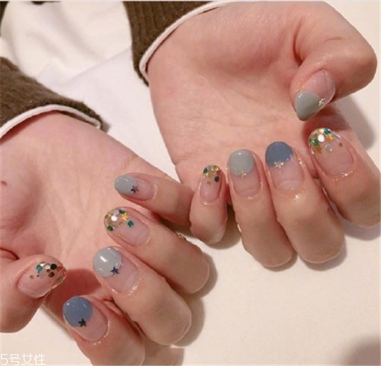 2018冬天流行什么類型美甲 紅色美甲合集 2018冬天流行什么類型美甲 紅色美甲合集