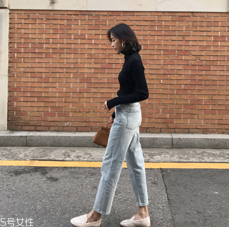 牛仔褲小腿太緊怎么辦？多穿穿就松了