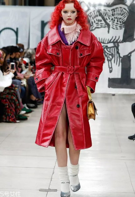 miumiu2018秋冬系列好看嗎_有哪些款式？
