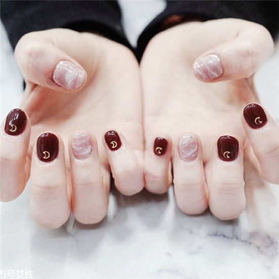 紅色系美甲適合手黑的人嗎 紅色系美甲圖片2018新款式 紅色系美甲適合手黑的人嗎 紅色系美甲圖片2018新款式