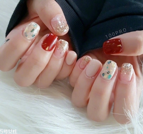 紅色系美甲適合手黑的人嗎 紅色系美甲圖片2018新款式 紅色系美甲適合手黑的人嗎 紅色系美甲圖片2018新款式