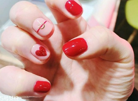 紅色系美甲適合手黑的人嗎 紅色系美甲圖片2018新款式 紅色系美甲適合手黑的人嗎 紅色系美甲圖片2018新款式