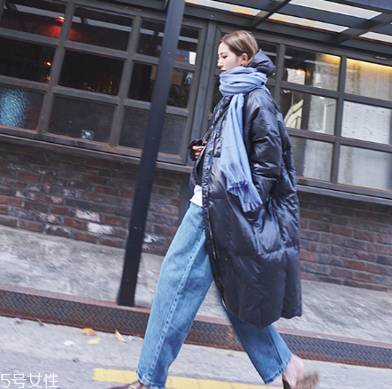 牛仔褲穿著掉色怎么辦？輕度掉色是正常的