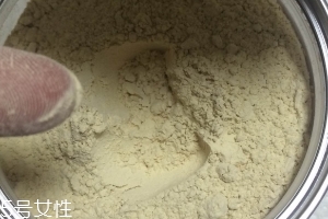 人參粉一次吃多少？每天不宜超過(guò)1.5克
