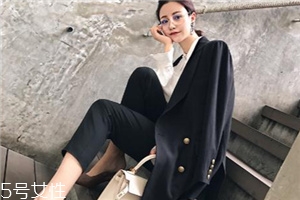 雙排扣西裝怎么搭配？盡顯帥氣女王范兒