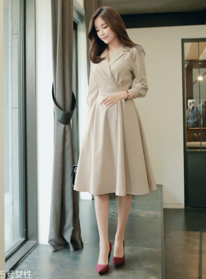 上班穿什么衣服好看？輕松成為職場麗人